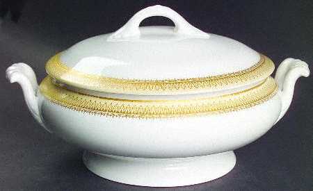 Countess Round Covered Vegetable