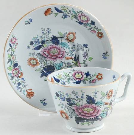 Currants Footed Cup & Saucer Set