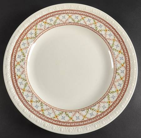 Cynthia 13" Chop Plate (Round Platter)