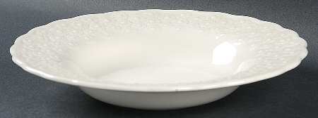 Daisy Embossed (All Off White) Rim Soup Bowl