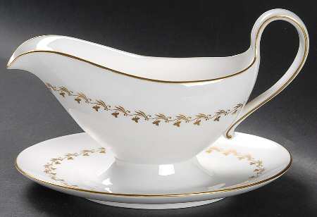 Delphi Gravy Boat with Attached Underplate