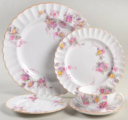 Dorothy Perkins 5 Piece Place Setting