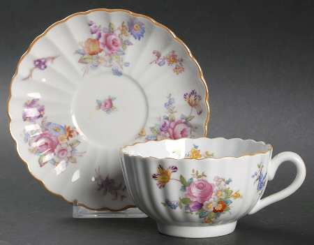 Dresden Rose (Y5758, Fluted) Footed Cup & Saucer Set