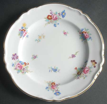 Dresden Rose (R2241, Scalloped, Gold) Luncheon Plate