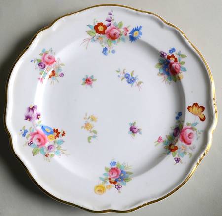 Dresden Rose (R2241, Scalloped, Gold) Salad Plate