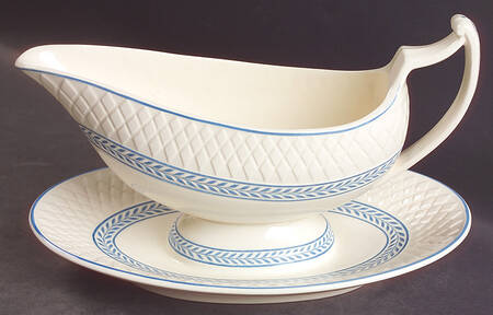 Elaine Blue (1290, Mansard) Gravy Boat with Attached Underplate