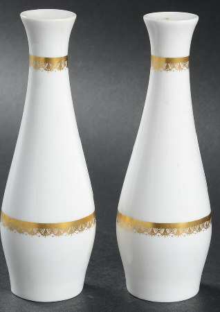 Elizabethan Salt & Pepper Set