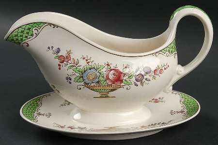 Ellesmere (Smooth) Gravy Boat with Attached Underplate