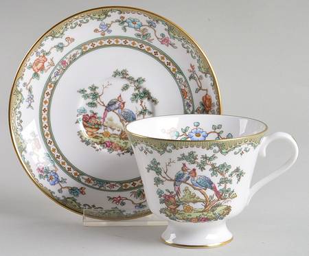 Elysee Footed Cup & Saucer Set