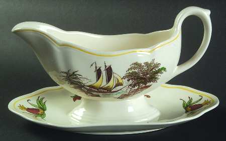 Fair Haven (Yellow Trim) Gravy Boat with Attached Underplate