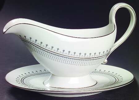 Fairfax Gravy Boat with Attached Underplate