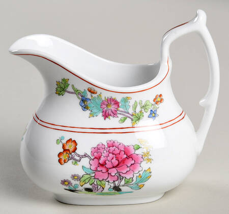 Famille Rose Creamer