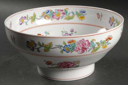 Famille Rose 9" Salad Serving Bowl