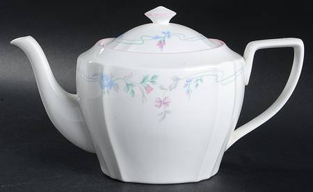 Felicity Teapot & Lid