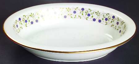 Filigree 9" Oval Vegetable Bowl
