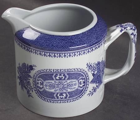 Fitzhugh Blue Creamer