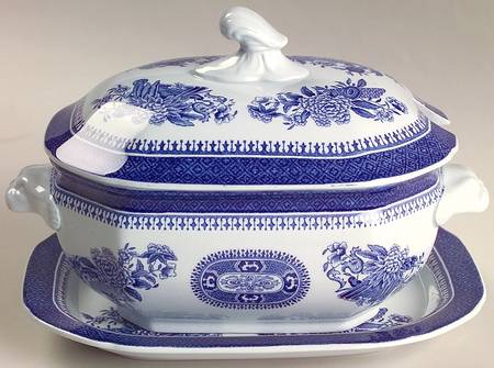 Fitzhugh Blue Sauce Boat & Lid with Underplate by Spode