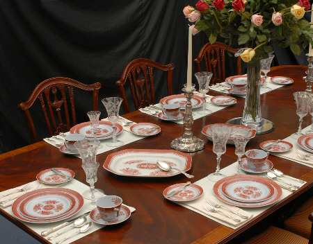 Fitzhugh Red 42 Piece Estate Set