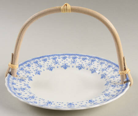 Fleur de Lys Blue (Earthenware, No Trim) 5 3/8"-5 5/8" Bamboo Handled Serving Plate  HC