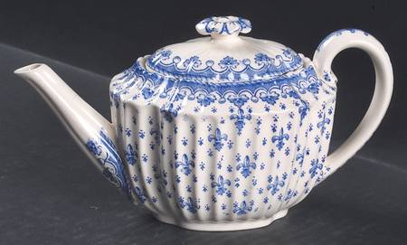 Fleur de Lys Blue (Earthenware, No Trim) Individual Teapot & Lid