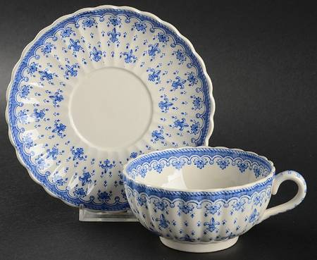 Fleur de Lys Blue (Earthenware, No Trim) Oversized Cup & Saucer Set
