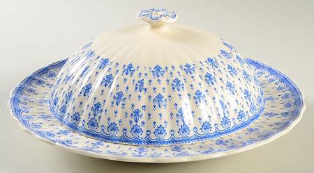 Fleur de Lys Blue (Earthenware, No Trim) Muffin Dish & Lid