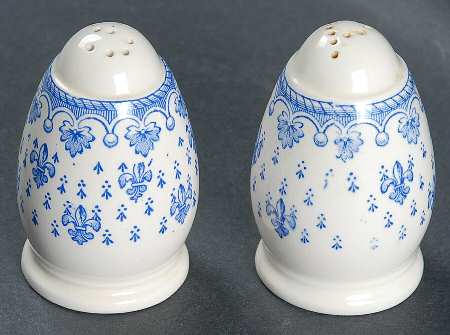 Fleur de Lys Blue (Earthenware, No Trim) Salt & Pepper Set