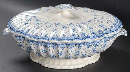 Fleur de Lys Blue (Earthenware, No Trim) Round Covered Vegetable