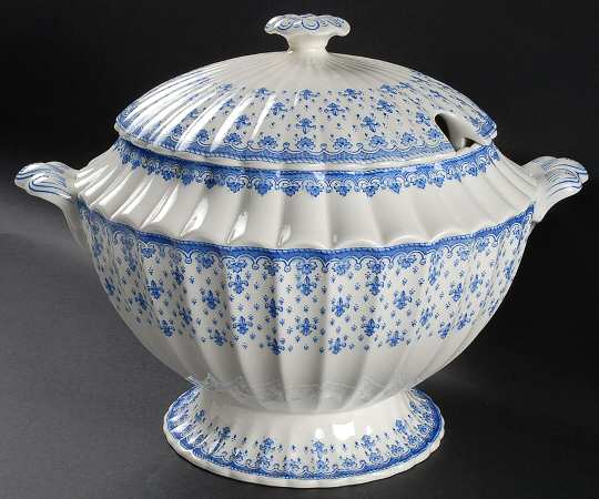 Fleur de Lys Blue (Earthenware, No Trim) Tureen &  Lid