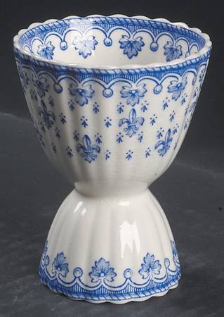 Fleur de Lys Blue (Earthenware, No Trim) Double Egg Cup