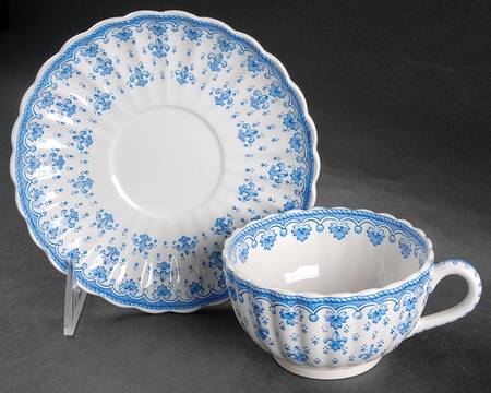 Fleur de Lys Blue (Earthenware, No Trim) Flat Cup & Saucer Set