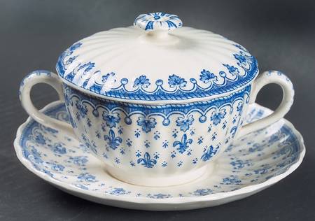 Fleur de Lys Blue (Earthenware, No Trim) Bouillon Soup and Saucer with Lid