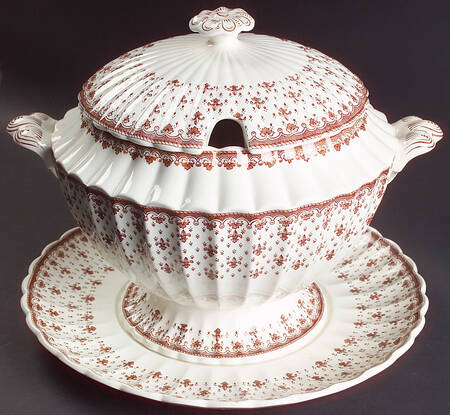 Fleur de Lys Brown (Earthenware, No Trim) Tureen & Lid w/Underplate