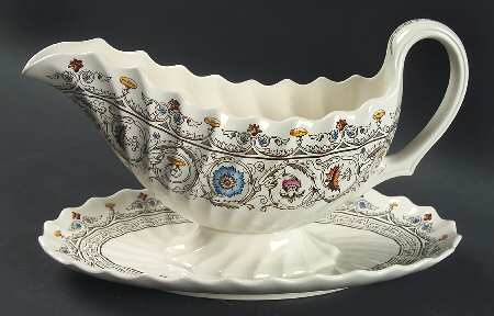 Florence Gravy Boat with Attached Underplate