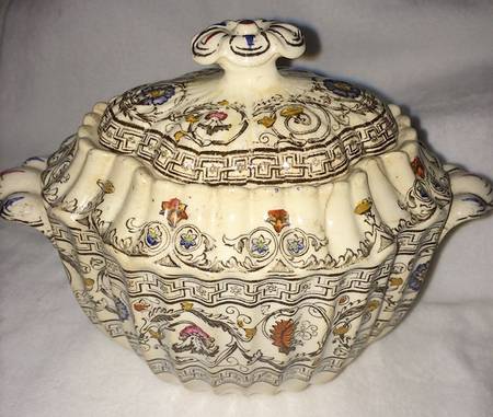 Florence Sauce Boat & Lid