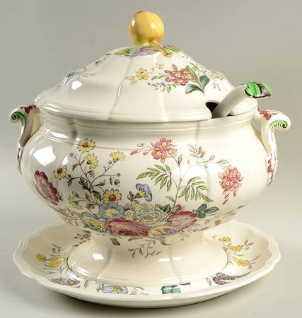 Gainsborough (Marlborough) Tureen & Lid w/Ladle & Underplate