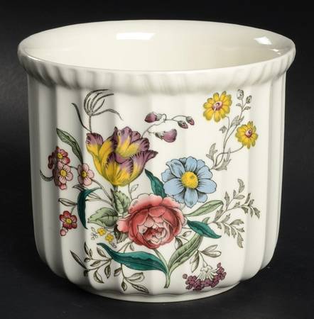 Gainsborough (Marlborough) Cachepot