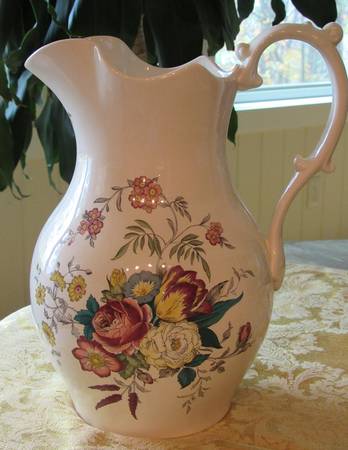 Gainsborough (Marlborough) 152 Oz Pitcher