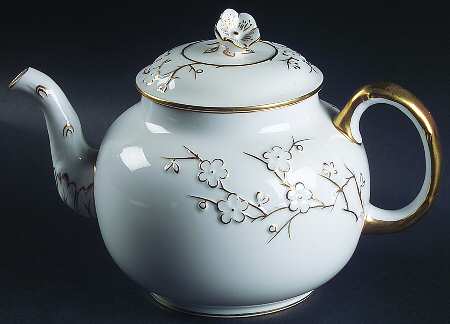 Geisha Gold (Gold Flowers, Gold Trim) Teapot & Lid