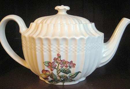 Glendale (Chelsea Wicker) Teapot & Lid