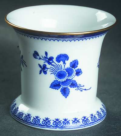 Gloucester Blue (Bone) Cigarette Holder