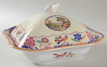 Gobelin (Scalloped, Yellow Trim) Square Covered Vegetable