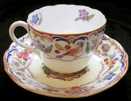 Gobelin (Scalloped, Yellow Trim) Flat Cup & Saucer Set