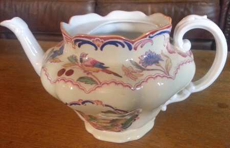 Gobelin (Scalloped, Yellow Trim) Teapot No Lid