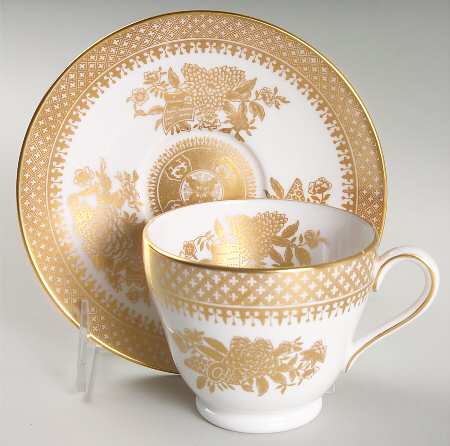 Golden Clipper Footed Cup & Saucer Set
