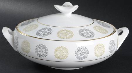 Gothic Round Covered Vegetable