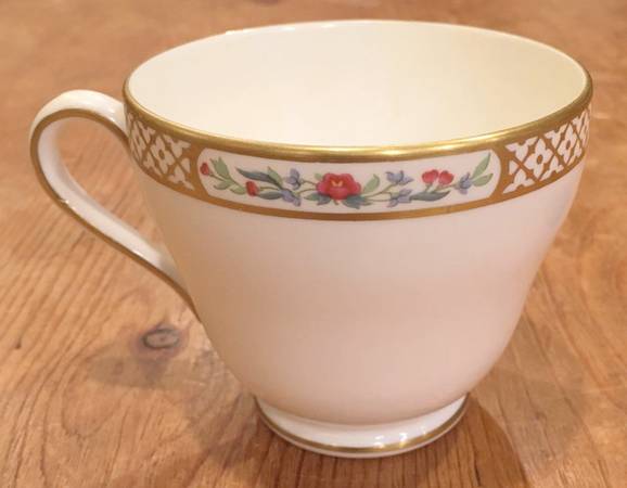 Golden Trellis Footed Cup