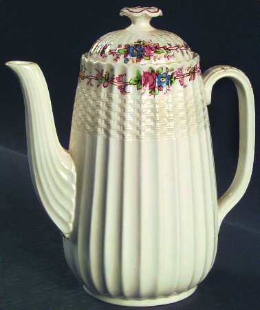 Hazel Dell Cream Mini Coffee Pot & Lid