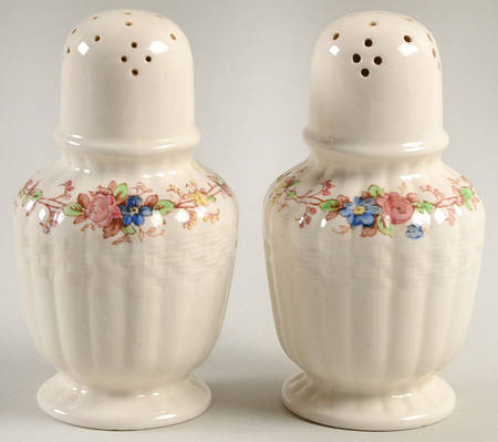 Hazel Dell Off White Salt & Pepper Set