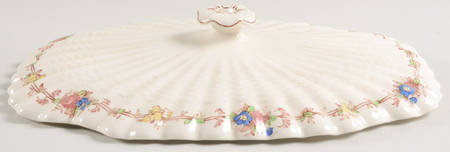 Hazel Dell Off White Lid for Oval Vegetable